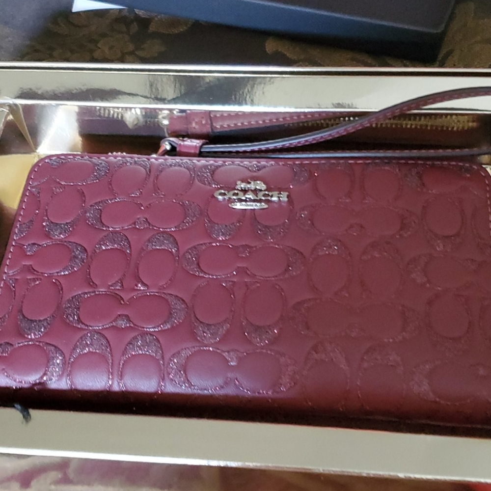 Coach leather passport  cell phone wallet / wallet not outlet hp boxed